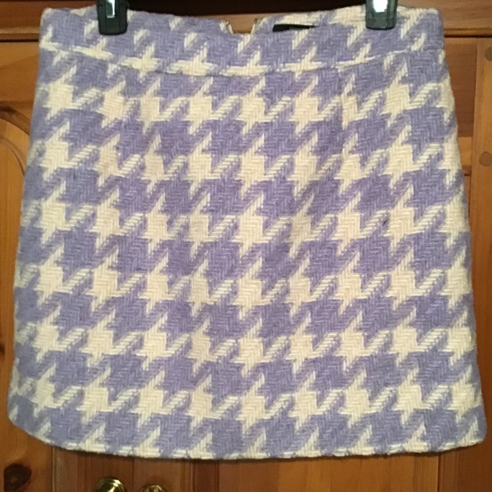 Feminine and Fun Herringbone Woolly Mini Skirt